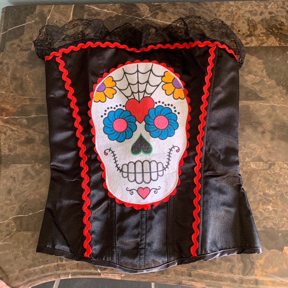 Skull corset